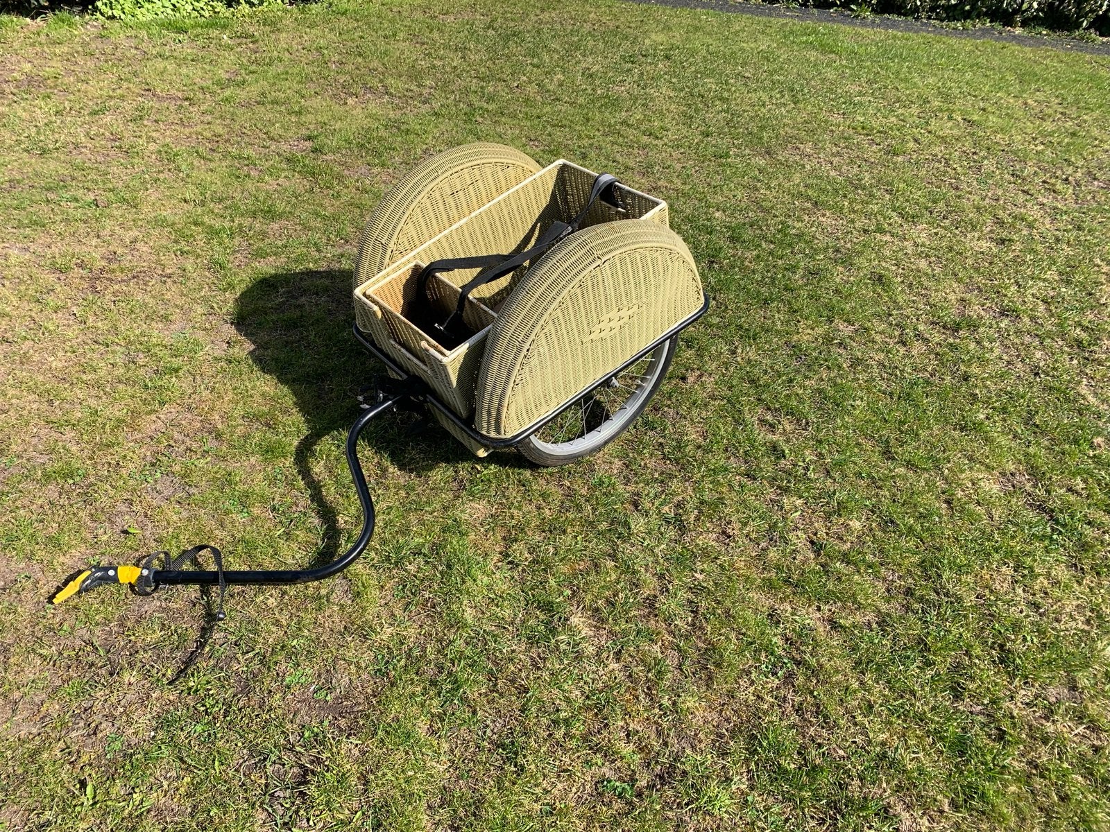 Mooie handgemaakte honden fietskar, Fietsen en Brommers, Ophalen of Verzenden, Zo goed als nieuw, Hondenkar, Minder dan 20 kg