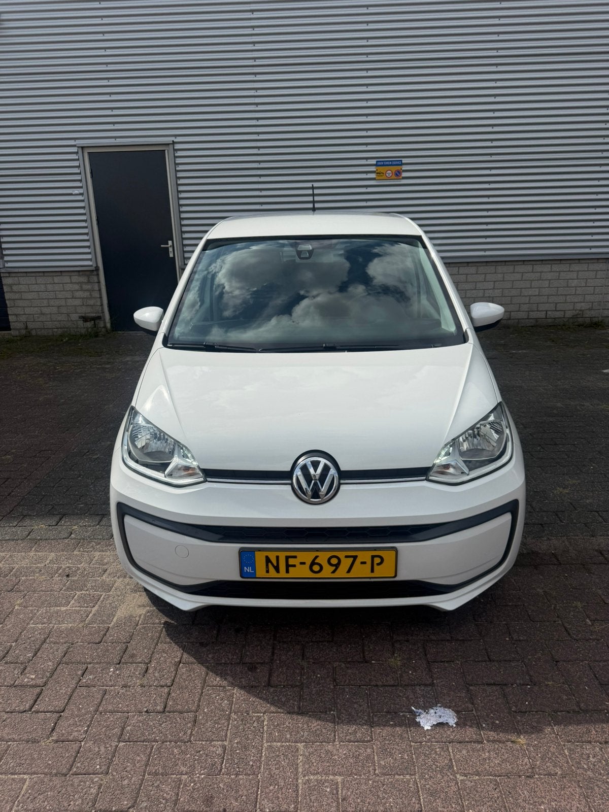 Volkswagen up! 1.0 60PK 5D BMT  Wit, Voorwielaandrijving, Up!, 4 stoelen, Wit