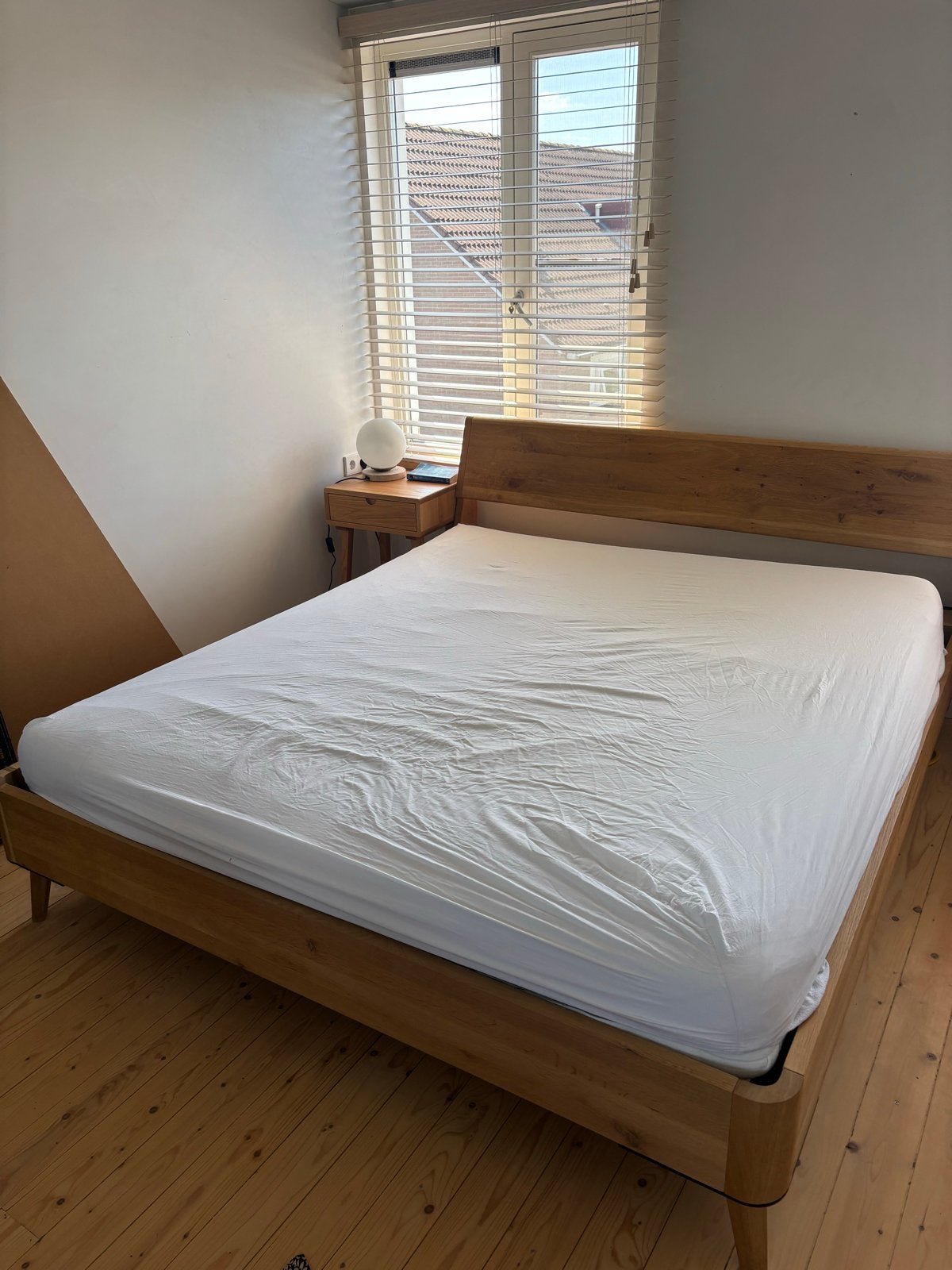 Swiss Sense bedframe met matras en lattenbodems, Ophalen, Gebruikt, Bruin, 210 cm