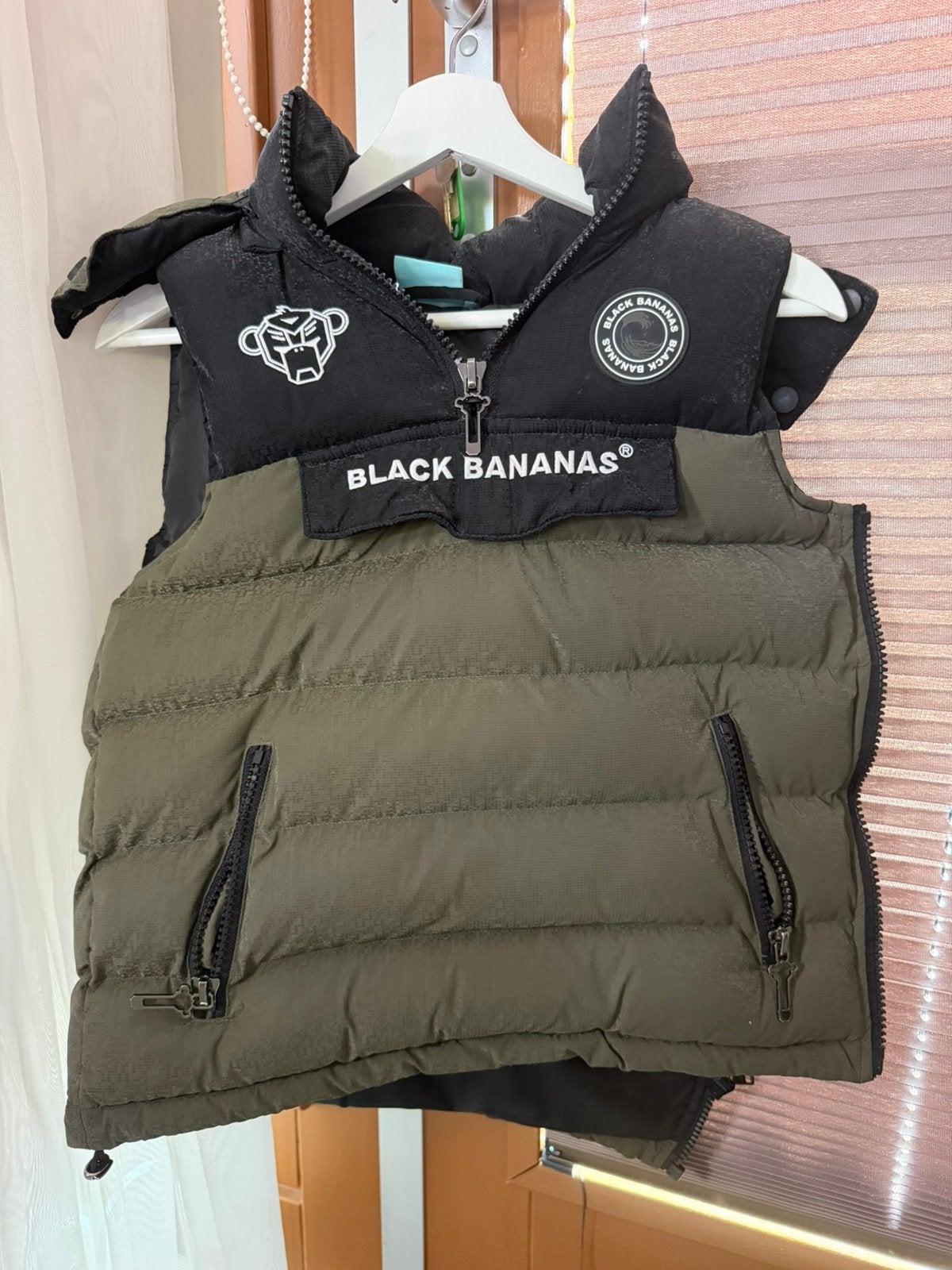Black bananas bodywarmer, Ophalen of Verzenden, Zo goed als nieuw, Overige maten, Zwart