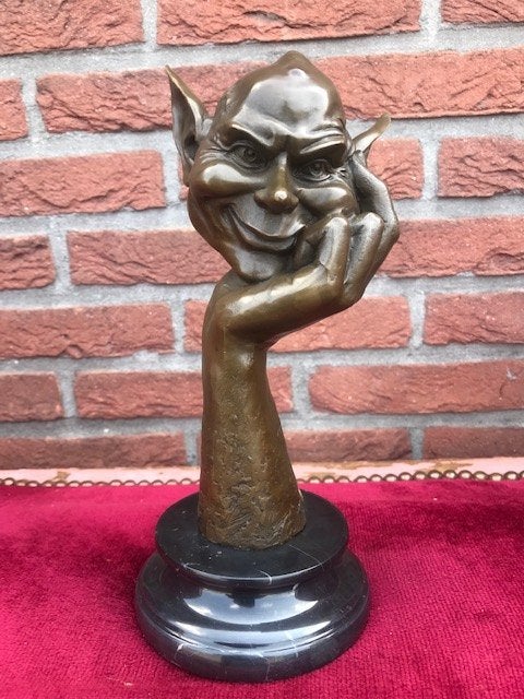 grijnzende laaf/goblin, brons en marmer, Ophalen of Verzenden, Brons