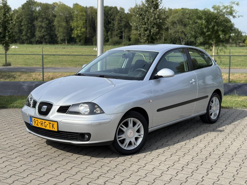 SEAT Ibiza 1.4-16V Sport airco NL auto, elek.ramen, nieuwe A, Voorwielaandrijving, Zwart, 4 cilinders, Ibiza