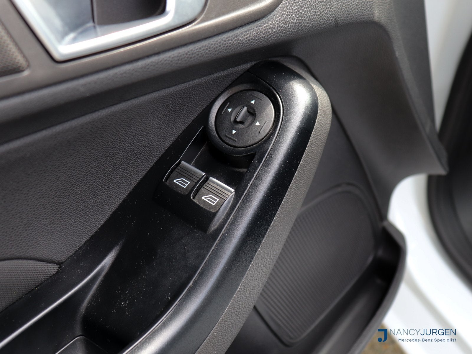 Foto 12 van Ford Fiesta 1.0 Style | Essential | Airco | Navi | Bluetooth