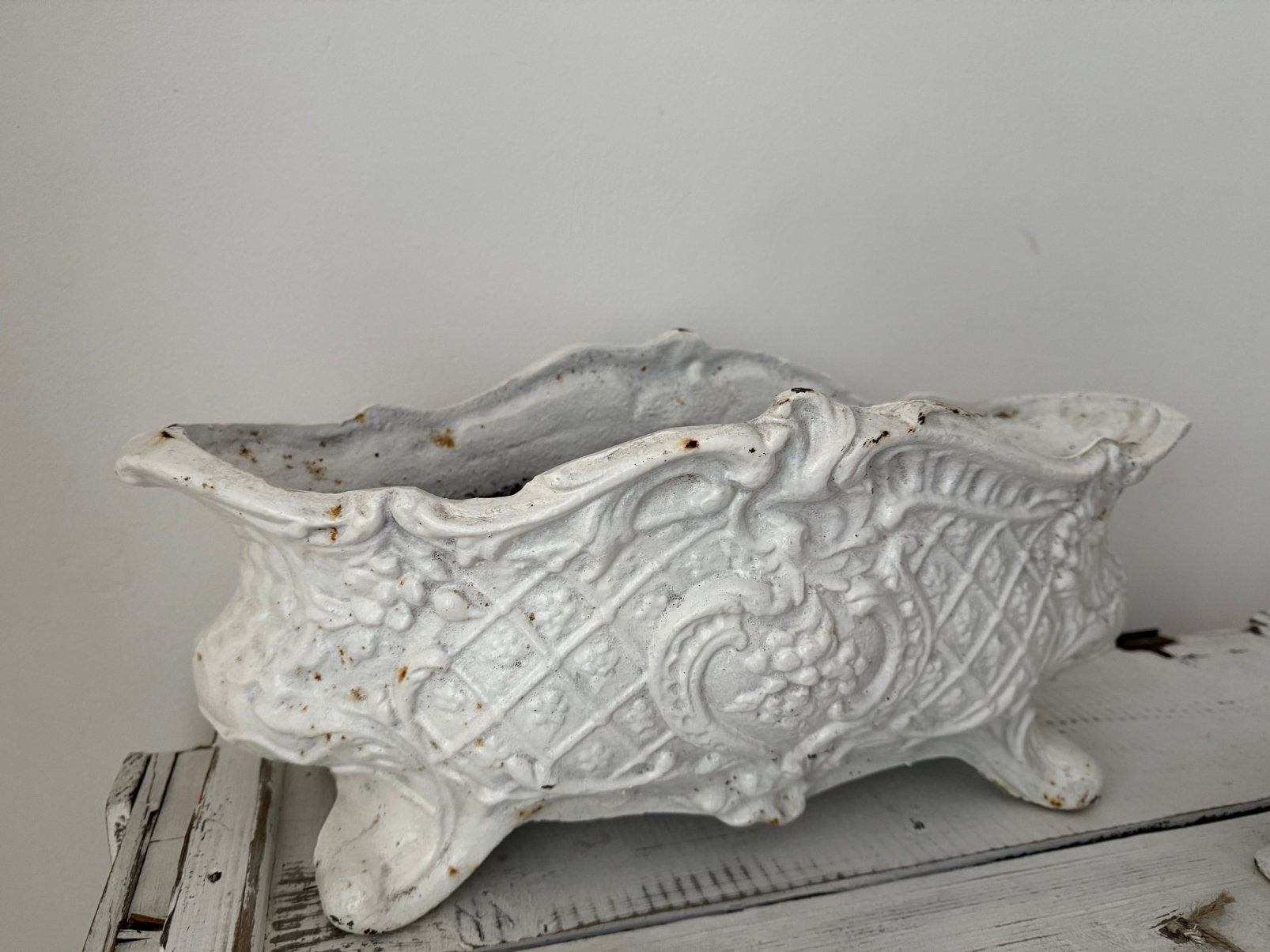 Grote oude Brocante gietijzeren jardinière bloembak, Antiek en Kunst, Ophalen of Verzenden