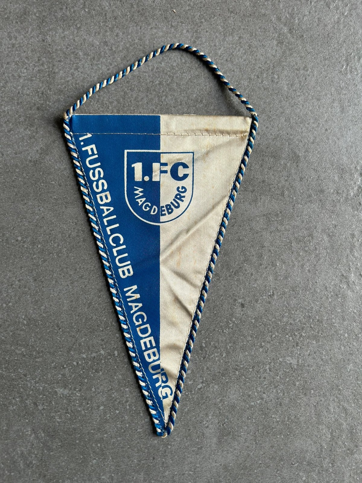 1 FC Magdenburg vaantje (NAC), Ophalen of Verzenden, Gebruikt, NAC Breda, Vaantje of Sjaal