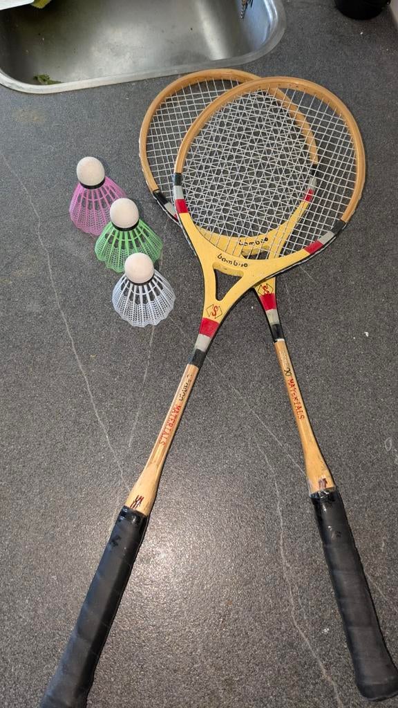 badminton rackets ('Bamboo') + 3 shuttles, Sport en Fitness, Badminton, Ophalen, Racket(s)