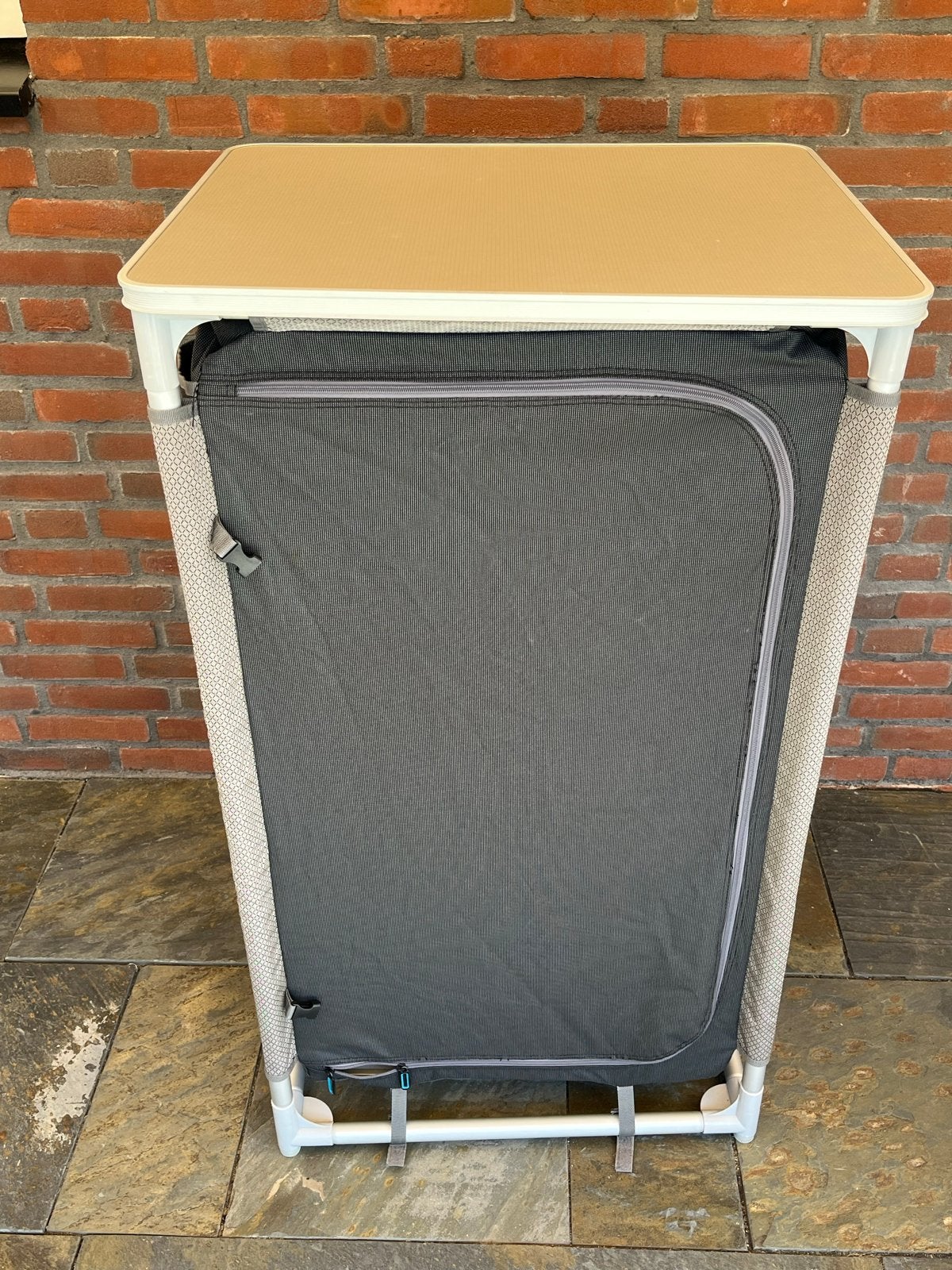 Vrijbuiter Outdoor Campingkast hang leg met Tafelblad, Ophalen of Verzenden, Zo goed als nieuw