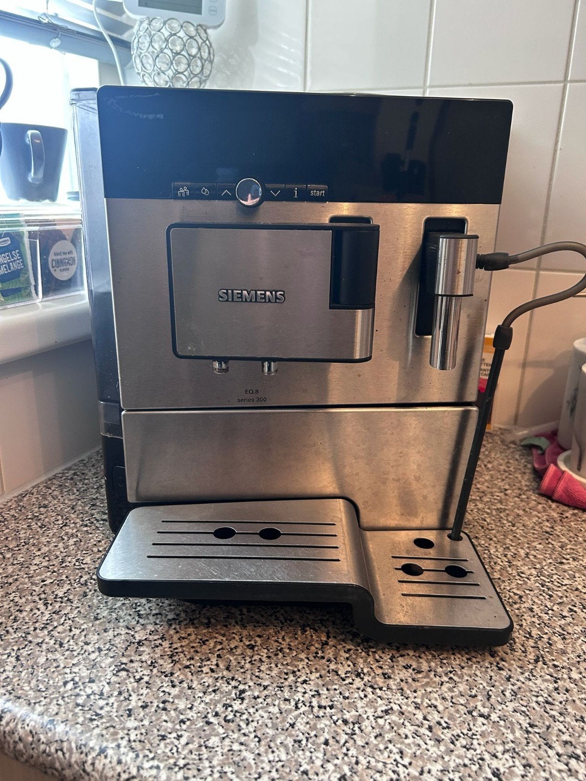 Siemens EQ.8 300 volautomatische koffiemachine, Ophalen of Verzenden