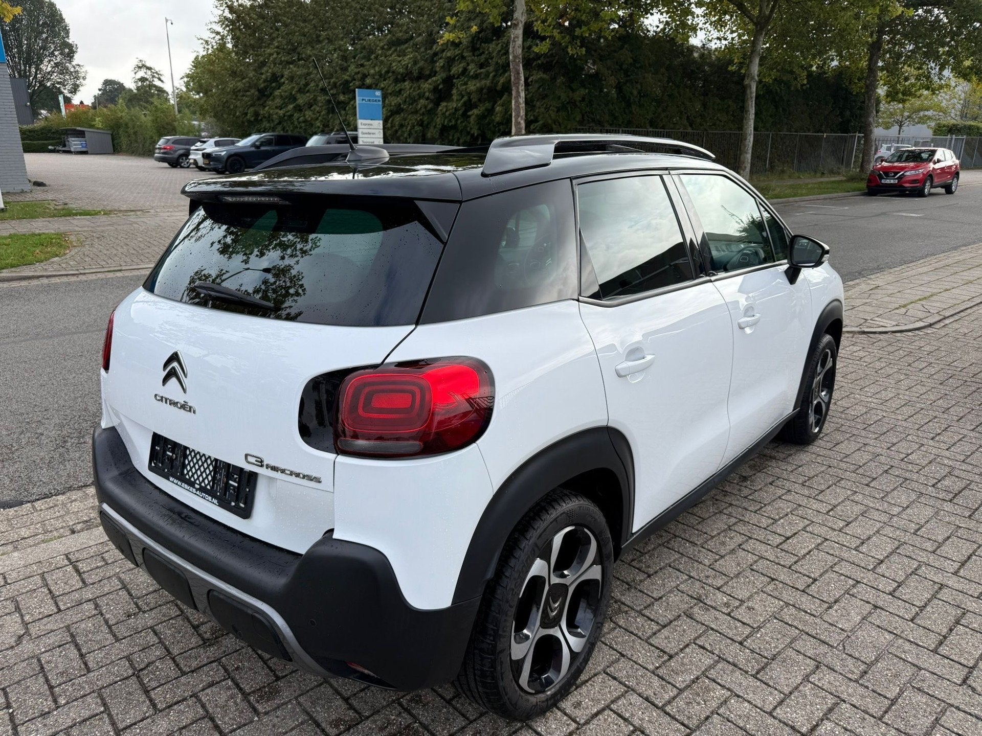Citroen C3 Aircross 1.2 PureTech S&S Feel Automaat, Panodak,, Gebruikt, 1199 cc, Wit, Origineel Nederlands