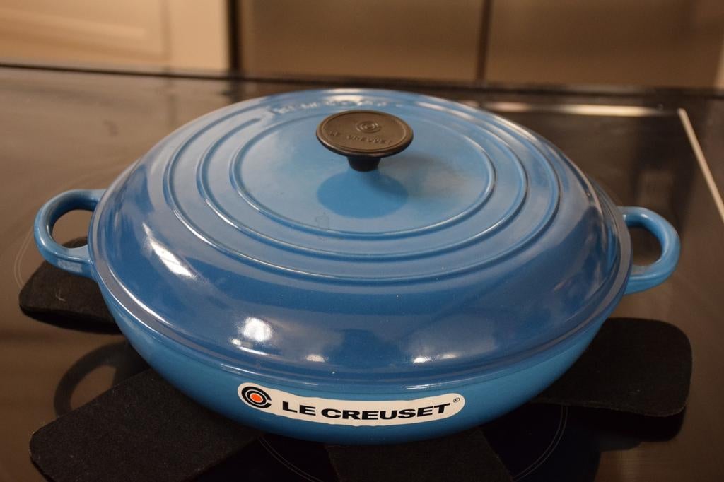 Le Creuset Campagnard braadpan | 30cm | 3.5L | Blauw, Gietijzer, Ophalen of Verzenden, Zo goed als nieuw, Keramische plaat