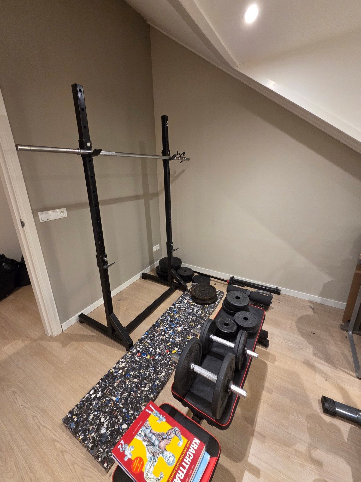 Squatrek en fitnessbankje, Sport en Fitness, Fitnessmaterialen, Ophalen, Gebruikt, Rug, Overige typen