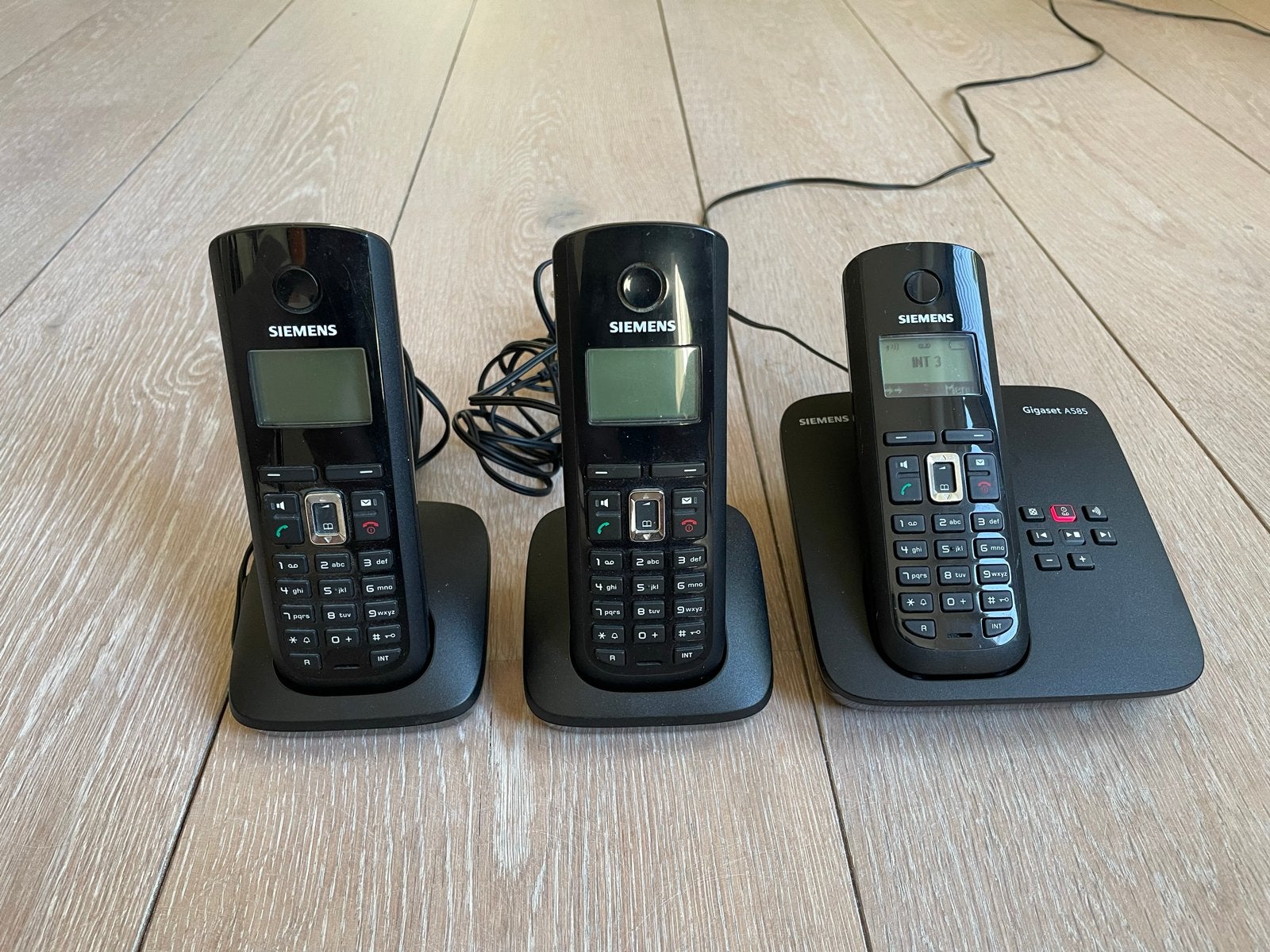 Siemens Gigaset A585 Trio - 3 draadloze telefoons, Ophalen of Verzenden, Gebruikt, 3 handsets