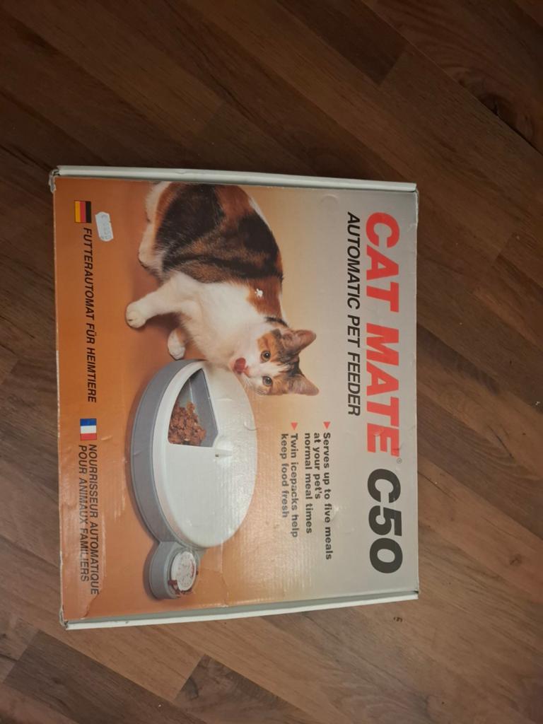 Automatisch katten voermachine, Dieren en Toebehoren, Ophalen of Verzenden