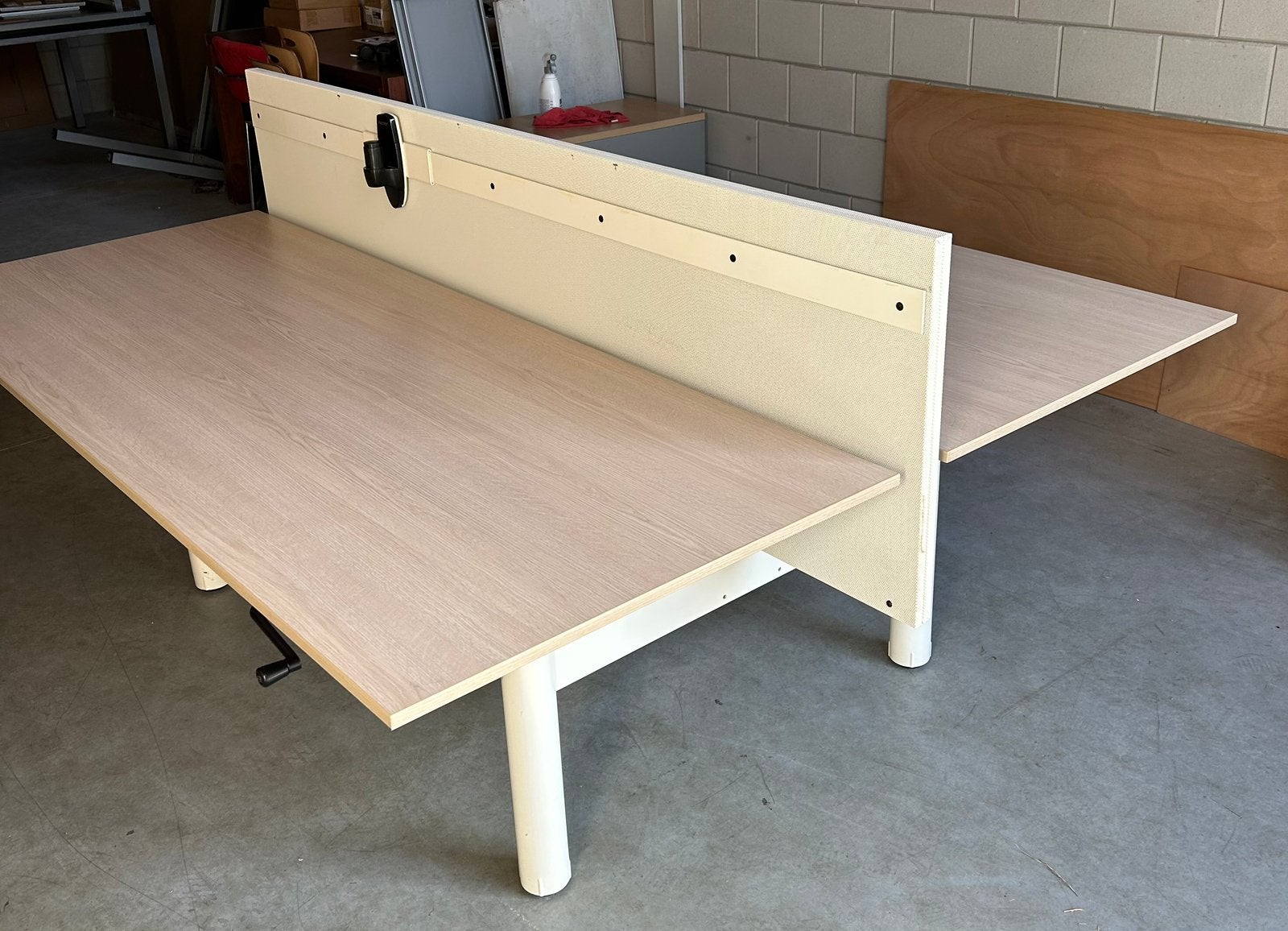 Gispen duo bureau 200x80cm met slinger, Ophalen, Zo goed als nieuw