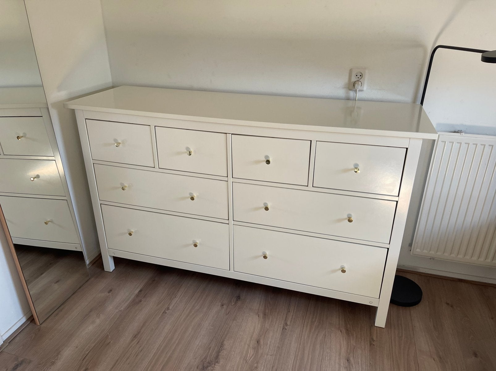 Hemnes ladekast IKEA wit 160x50x96 gouden / messing knoppen, Ophalen, Zo goed als nieuw, 25 tot 50 cm, 150 tot 200 cm