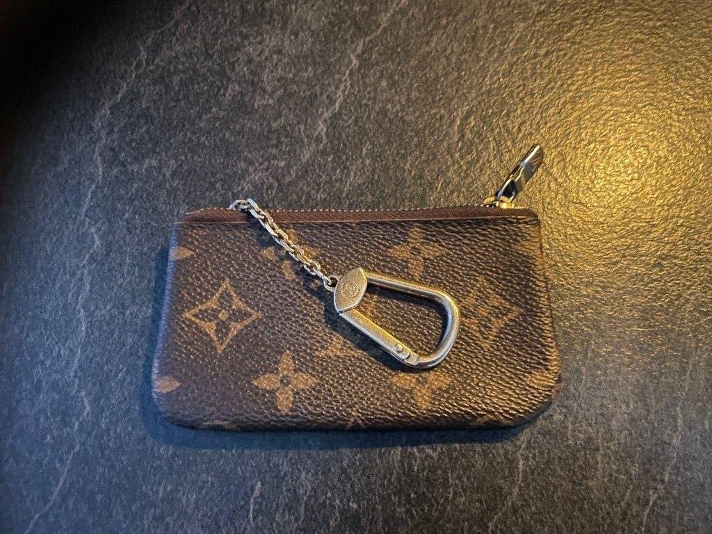 Louis Vuitton key pouch (nieuw), Sieraden, Tassen en Uiterlijk, Portemonnees, Bruin, Nieuw, Leer, Ophalen