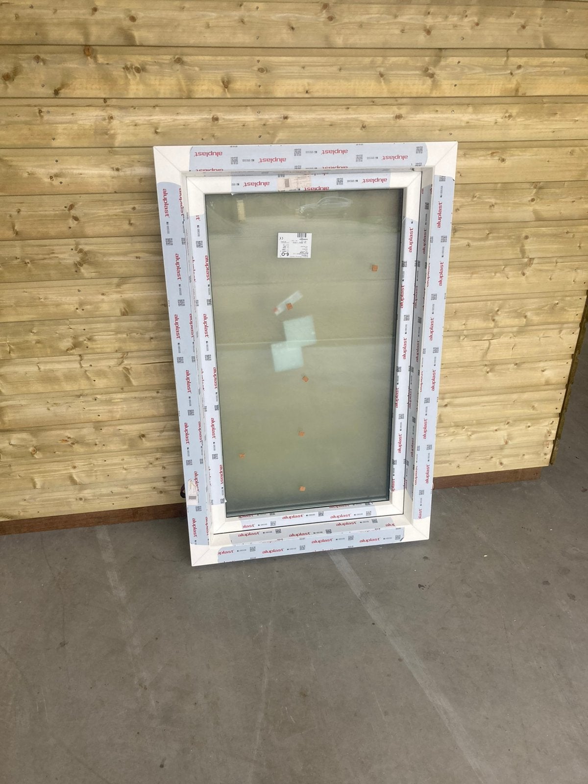 Nieuw kunststof kozijn 875*1380, Ophalen, Kunststof, Minder dan 3 meter, Zo goed als nieuw