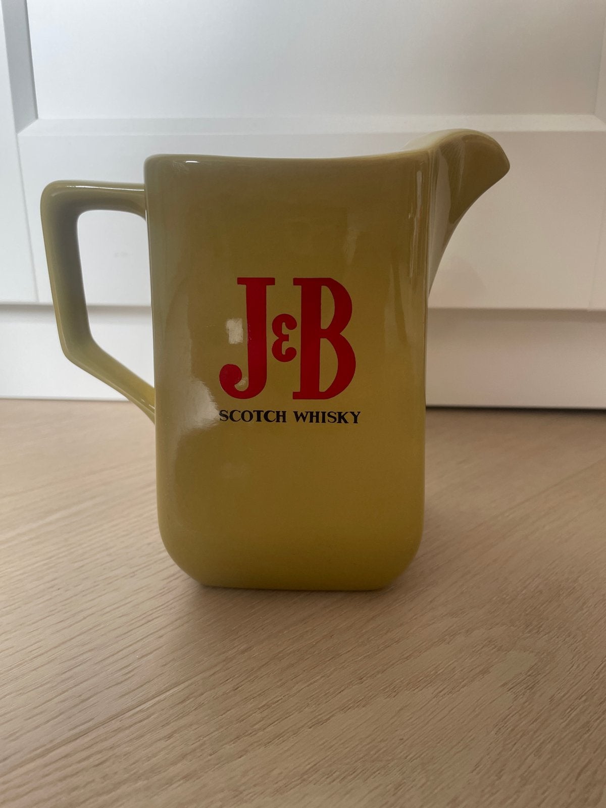 Vintage J&B Scotch Whisky waterkan - Wade keramiek, Ophalen of Verzenden