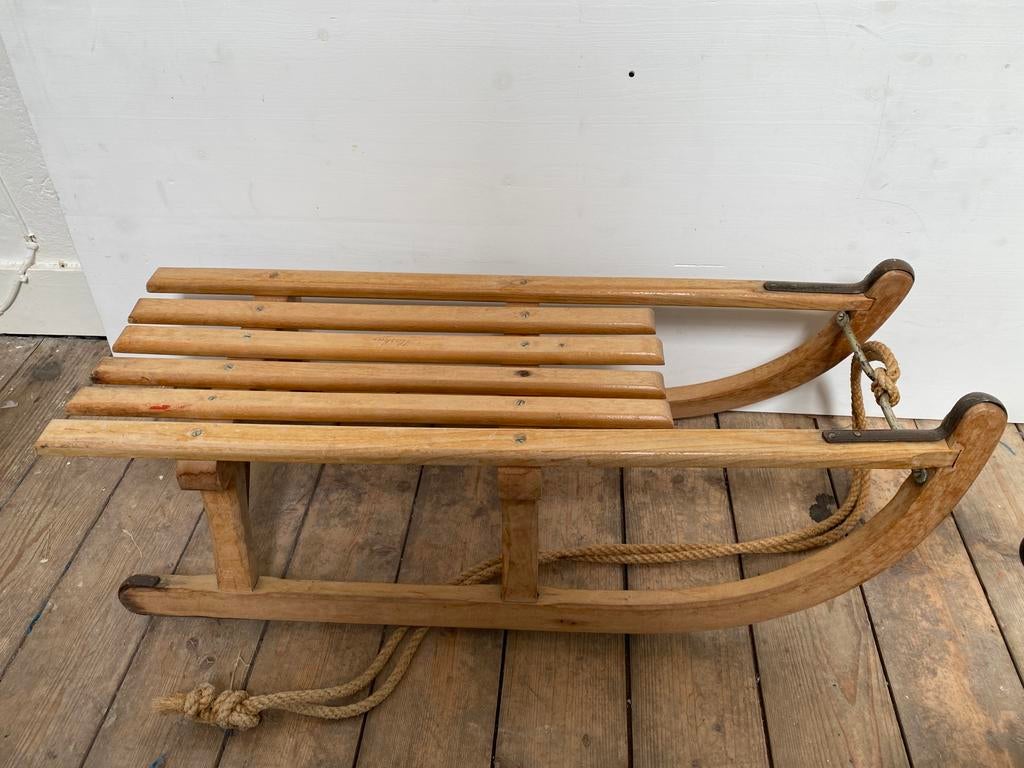 Vintage houten slee Alaska uit de DDR, Ophalen, Gebruikt, Hout