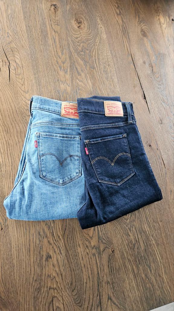 2 Levi's shaping jeans, slechts 1x gedragen, Kleding | Dames, Spijkerbroeken en Jeans, Zo goed als nieuw, W30 - W32 (confectie 38/40)