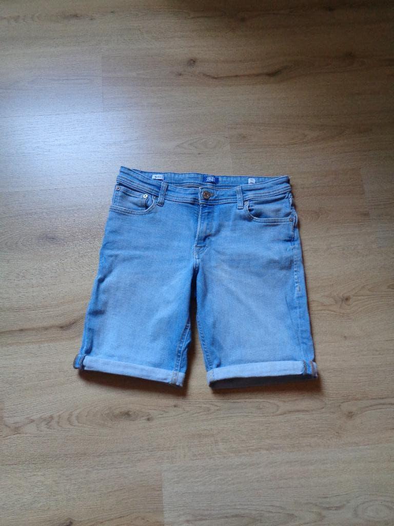 2 korte en 2 lange  broeken maat 164/170, Kinderen en Baby's, Kinderkleding | Maat 164, Gebruikt, Jongen, Broek, Ophalen of Verzenden