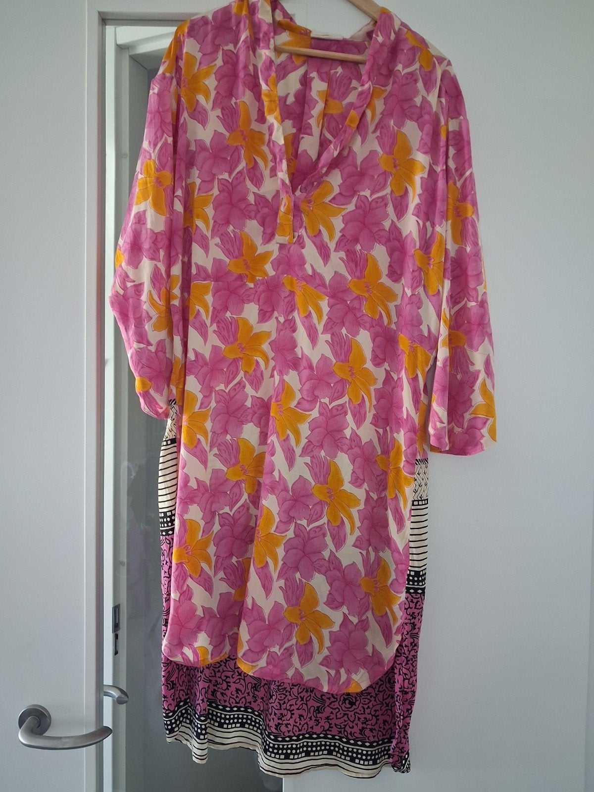 Sissel edelbo zijden blouse jurk one size, Verzenden, Zo goed als nieuw, Maat 38/40 (M), Onder de knie