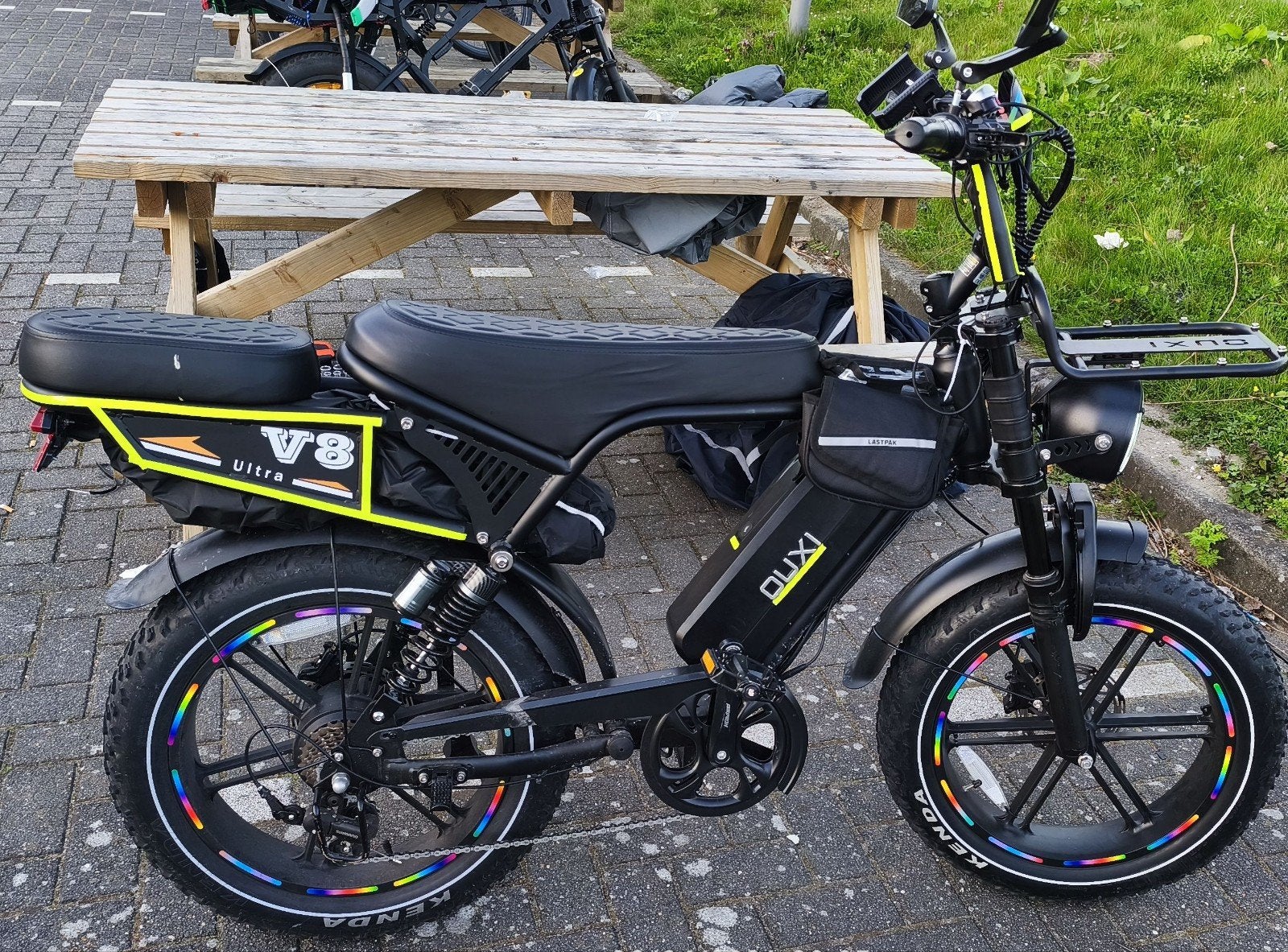 Foto 2 van OUXI V8 ULTRA Ebike Fatbike 120 km per charge