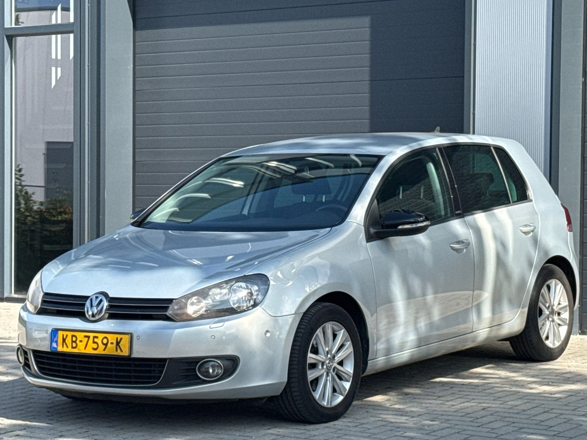 Volkswagen Golf 1.2 TSI Highline / AUTOMAAT / CRUISE / APK, Euro 5, Gebruikt, 4 cilinders, Alcantara