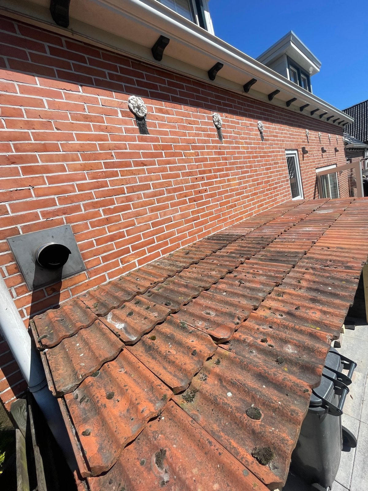 Gebruikte dakpannen, +/- 65 stuks, Ophalen, Gebruikt, Steen of Klei, 5 tot 10 m²