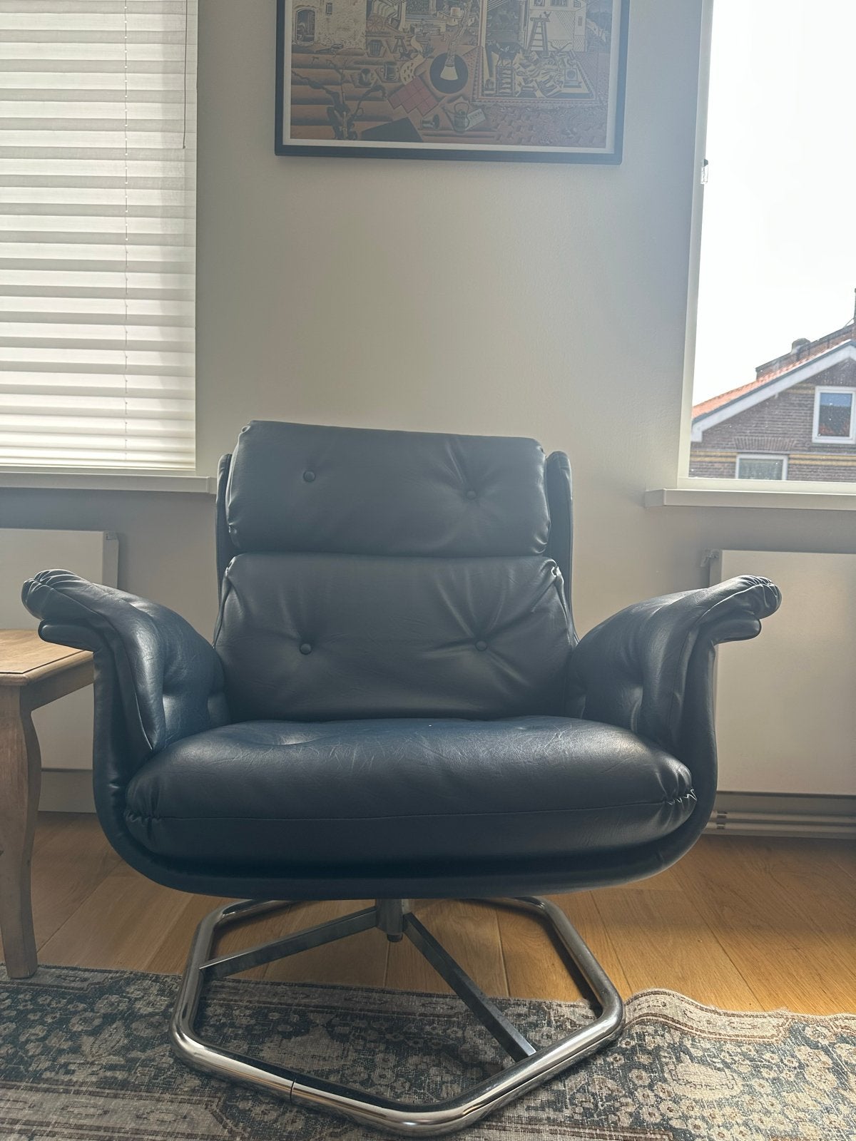 donkerblauwe fauteuil met draaivoet, Ophalen, Gebruikt, Blauw, Leer