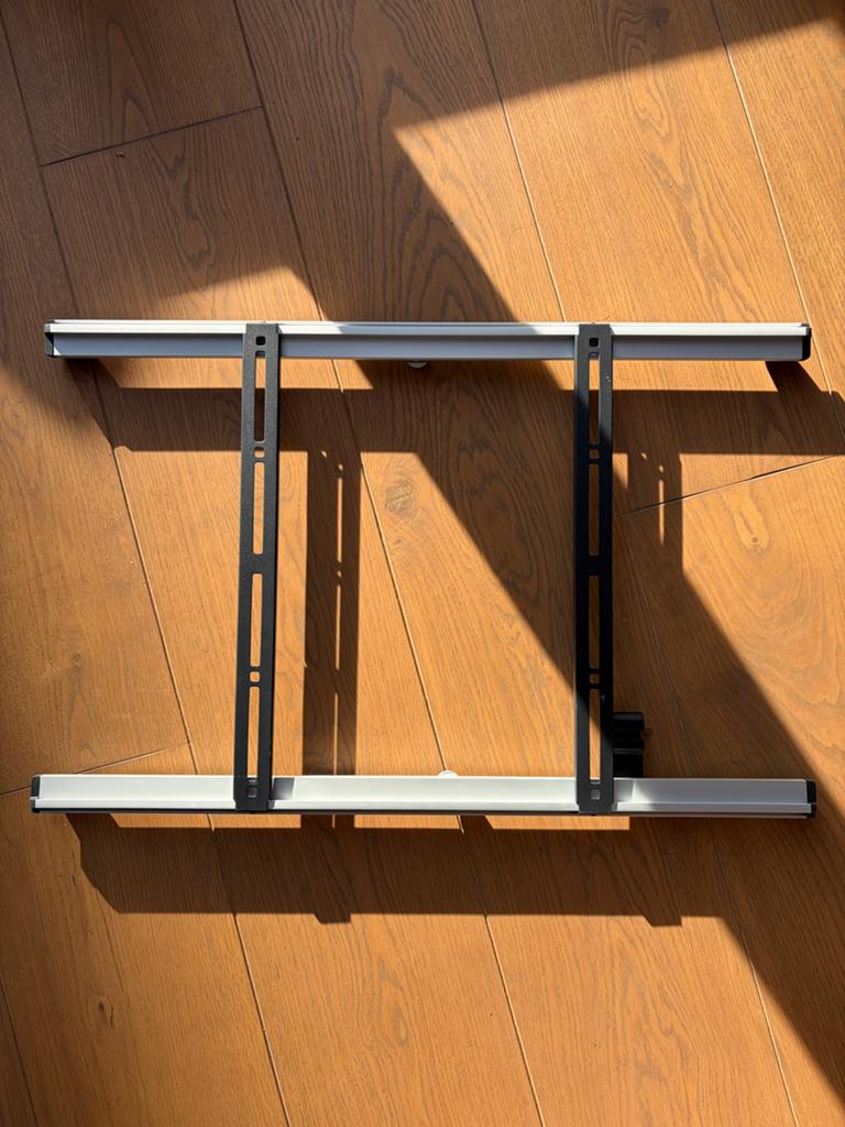 Vogel's Thin 545 Black Turn 180 Wall Mount 40-65 inch, Ophalen, Zo goed als nieuw