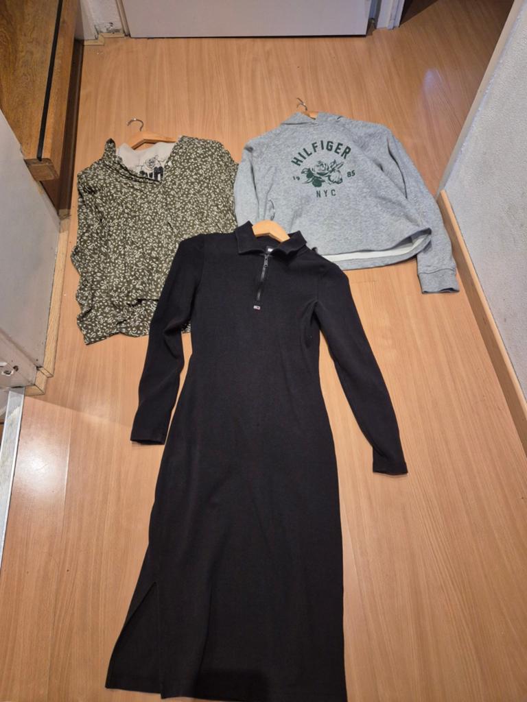Jurk, blouse en trui - Kastopruiming s, Zwart, Ophalen of Verzenden, Hilfiger, Gedragen