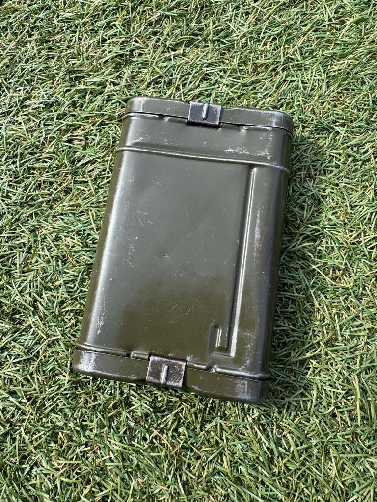 Militair Geweer Reinigingsblik - Vintage Leger Uitrusting, Verzamelen, Militaria | Tweede Wereldoorlog, Ophalen of Verzenden, Overige soorten