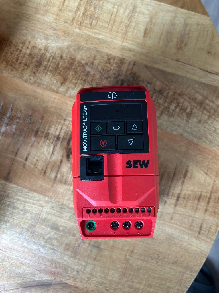 Sew Eurodrive MOVITRAC LTE-B+, Ophalen of Verzenden, Gebruikt