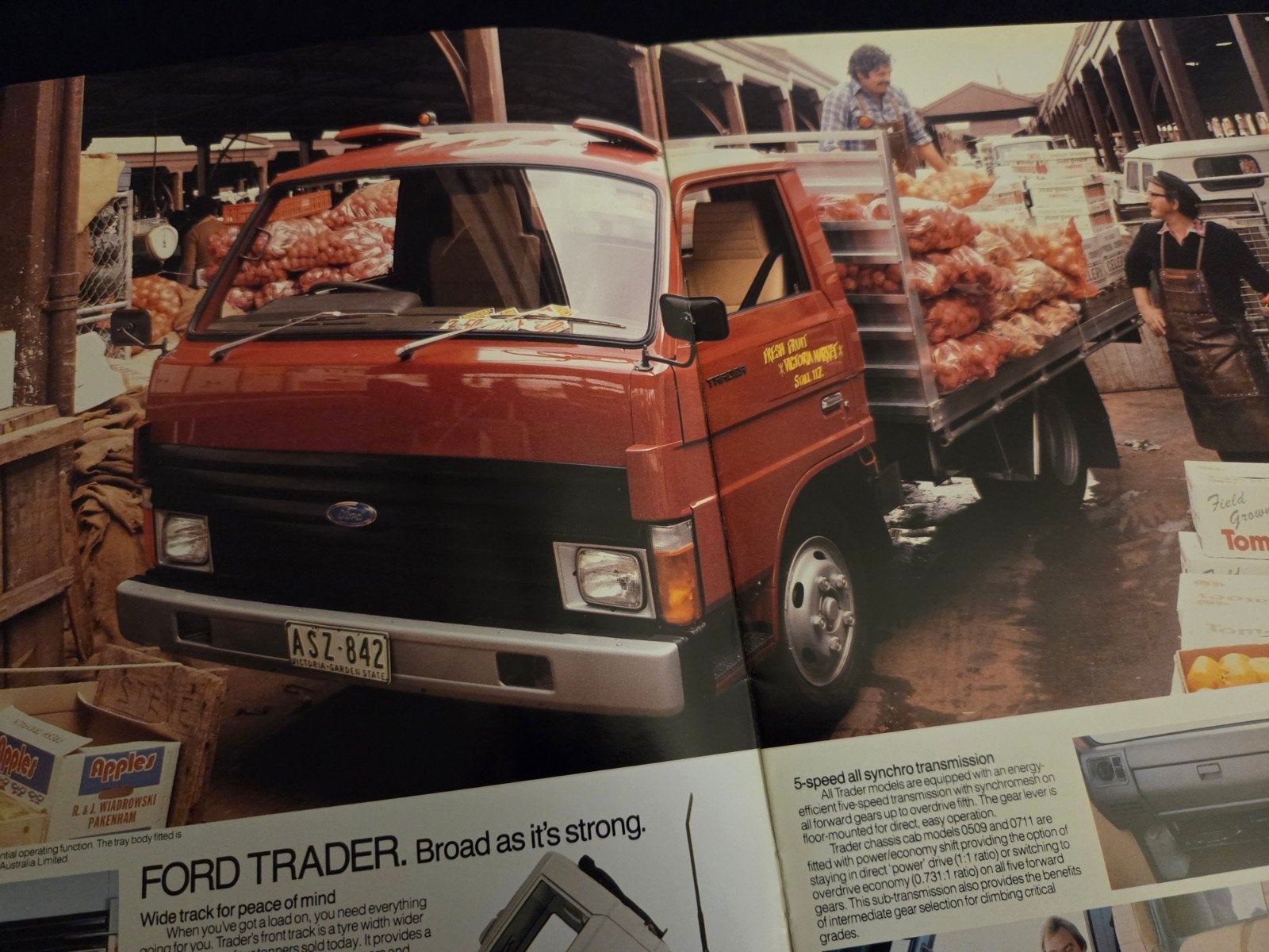 Brochure Ford Trader Diesel 1982 Australië, Ophalen of Verzenden, Zo goed als nieuw, Ford