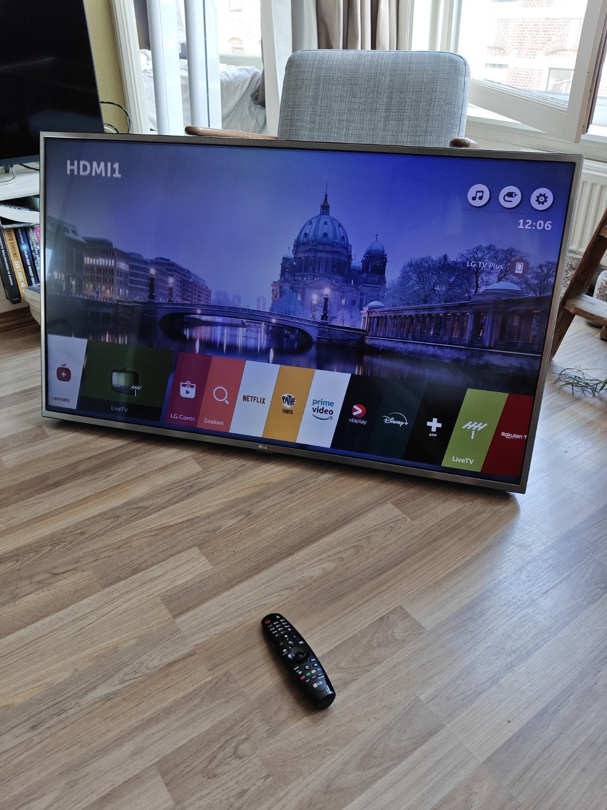 DEFECTE LG 4K Smart TV met muurbeugel en afstandsbediening, Ophalen, 50 Hz, LCD, 4k (UHD)