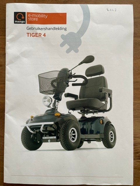 scootmobiel Tiger 4 + nieuwe accu van bijna €300,-+ koffer, Ophalen, 10 km/u of minder, Gebruikt, Mango