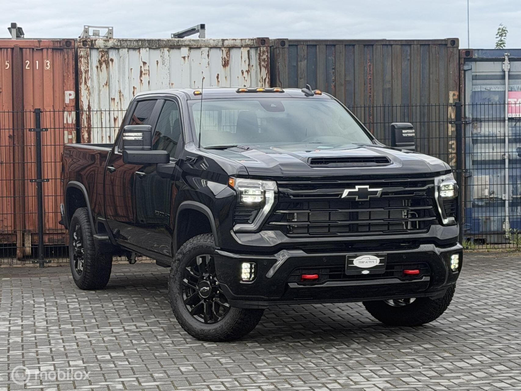 Chevrolet 2500 Trail Boss 6.6 V8 Duramax 2026 C kenteken, Auto's, Automaat, Overige carrosserieën, Zwart, Leder