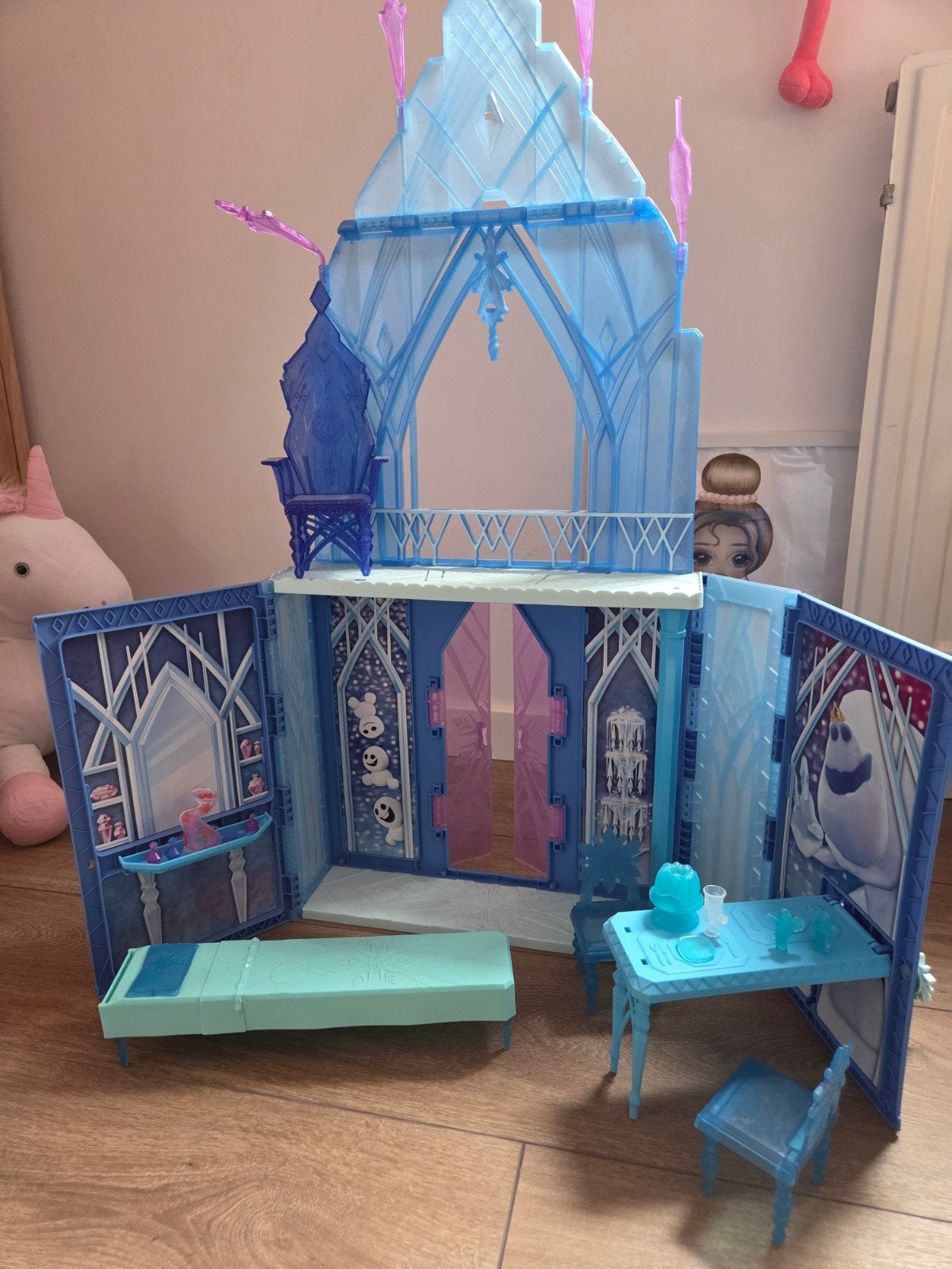 Disney Frozen 2-in-1 Kasteel Poppenhuis met Accessoires, Ophalen of Verzenden, Zo goed als nieuw, Poppenhuis