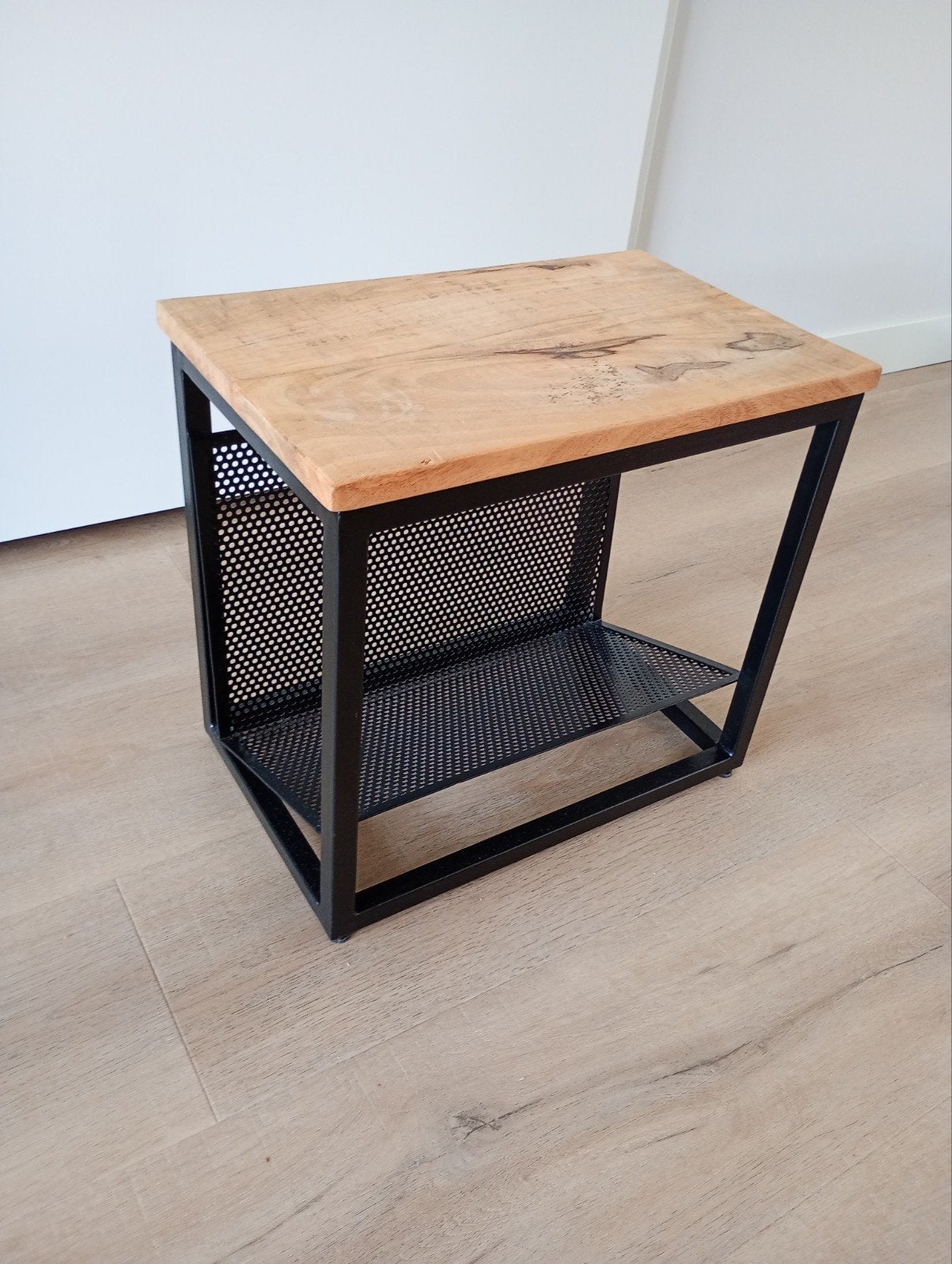 bijzettafel, krantebak, Ophalen, Minder dan 45 cm, Minder dan 55 cm, Zo goed als nieuw