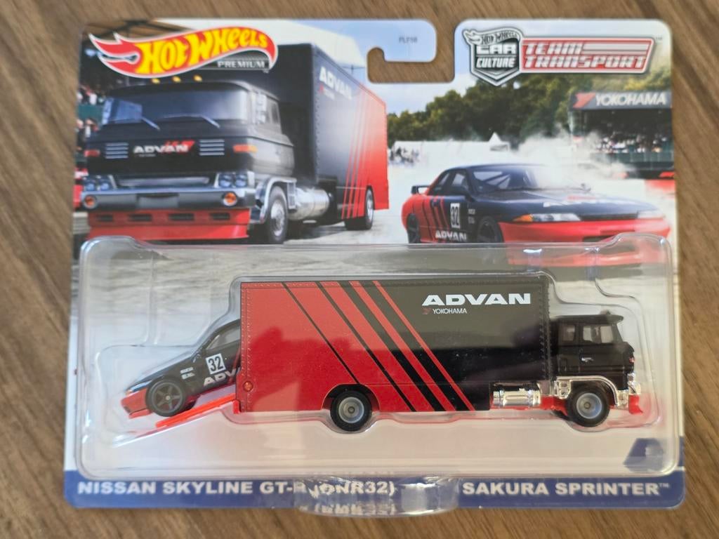 Hot Wheels Team Transport Nissan Skyline GT-R (R32) Advan, Hobby en Vrije tijd, Modelauto's | Overige schalen, Ophalen of Verzenden