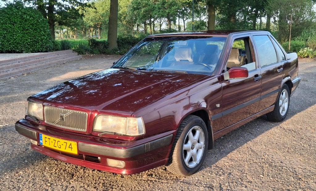 Volvo 850 2.5 GLT 20V 1992 Rood, Auto's, Voorwielaandrijving, 1341 kg, Leder en Stof, Origineel Nederlands