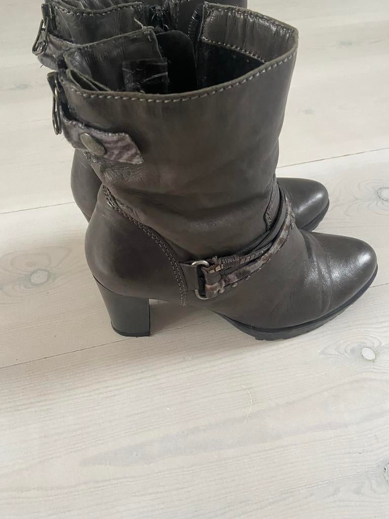 Mjus laarsjes  grijs, Kleding | Dames, Schoenen, Lage of Enkellaarzen, Ophalen of Verzenden, Grijs, Gedragen