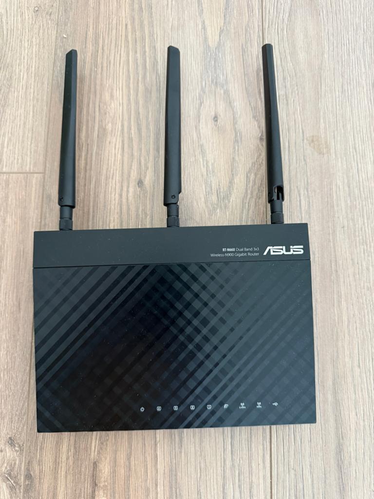 ASUS RT-N66U Dual-Band Wireless-N900 Gigabit Router, Computers en Software, Routers en Modems, Ophalen of Verzenden, Gebruikt