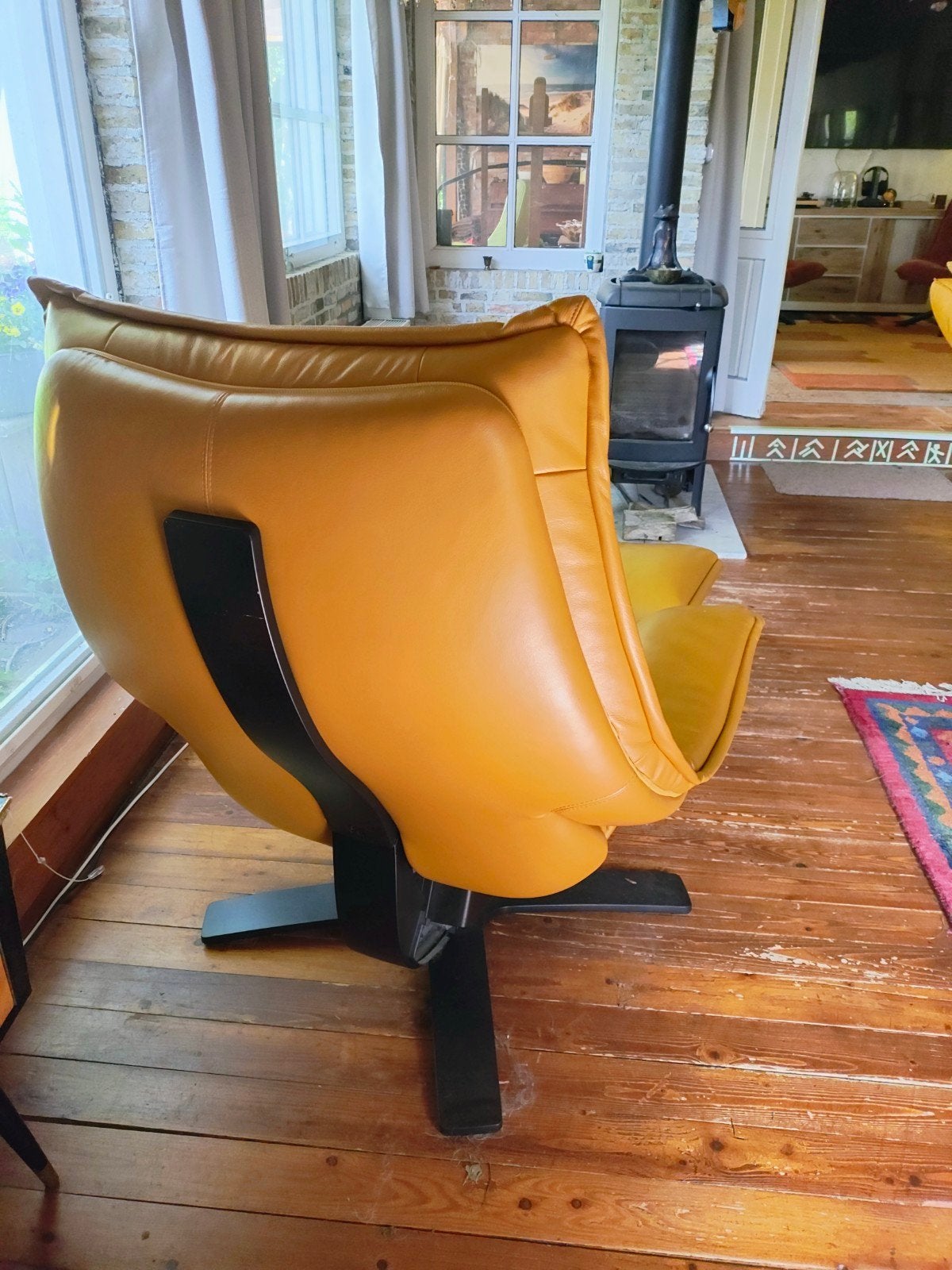 Natuzzi Italia Re-Vive fauteuil + hocker - mosterdgeel leer, Ophalen of Verzenden, Gebruikt, Leer