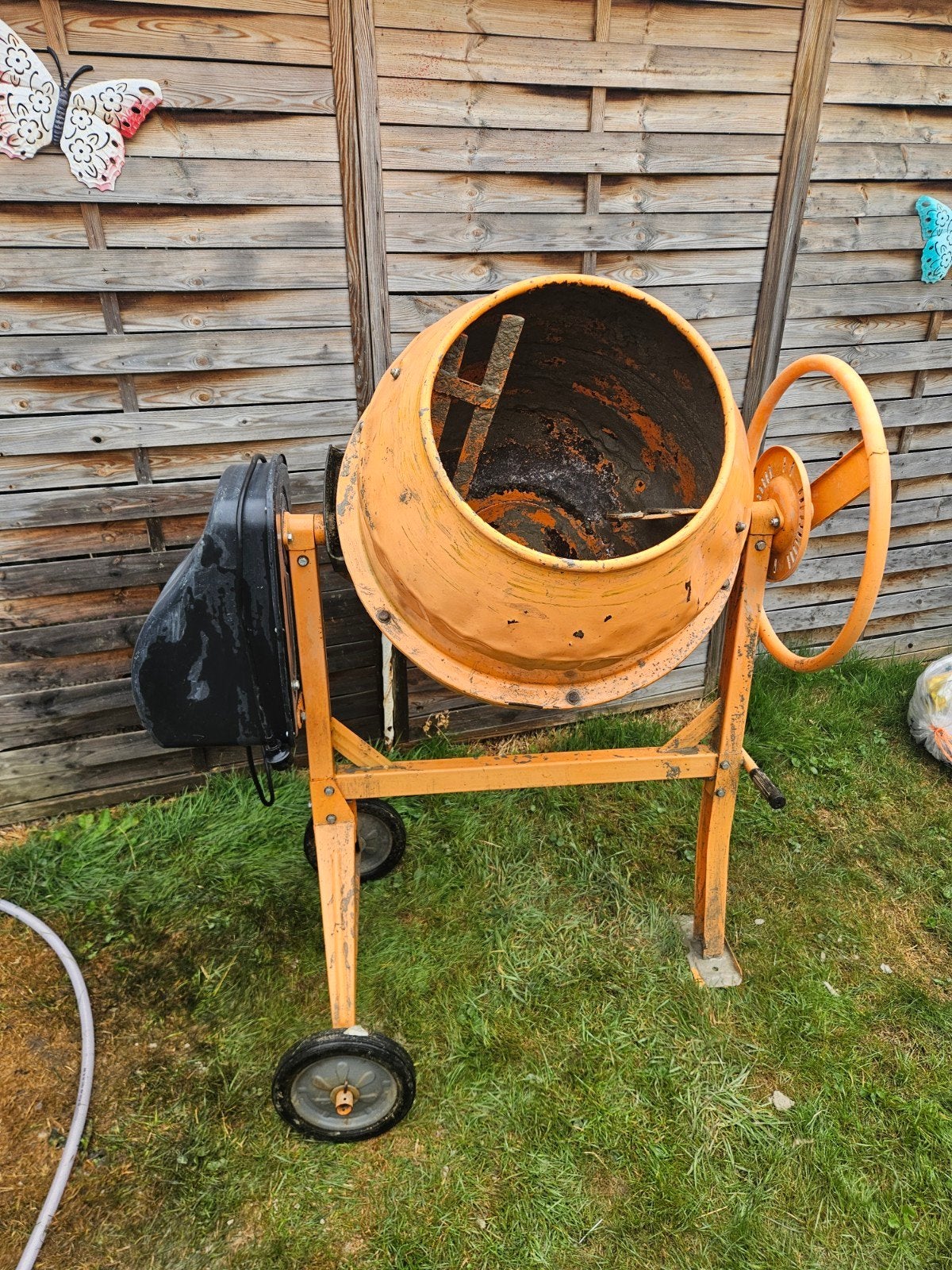 Hornbach CM140L Betonmolen, Ophalen, Gebruikt