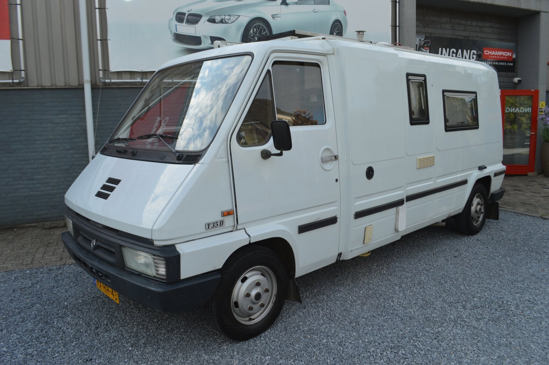 Renault T35D KAMPEERAUTO Stuurbekrachtiging Trekhaak Zonnepa, Overige merken, Douche, Bedrijf, Luifel