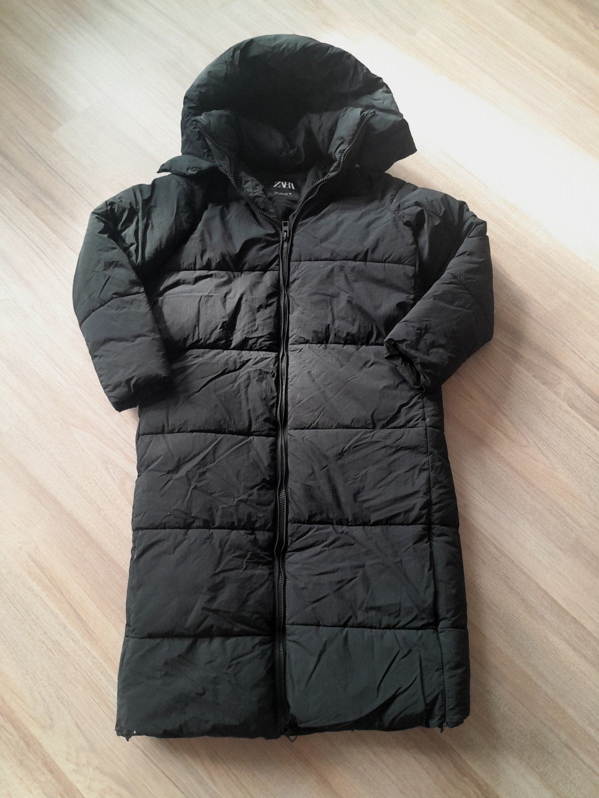 Zwarte lange puffer jas van Zara maat Xs, Kleding | Dames, Ophalen of Verzenden, Zo goed als nieuw, Maat 34 (XS) of kleiner, Zara