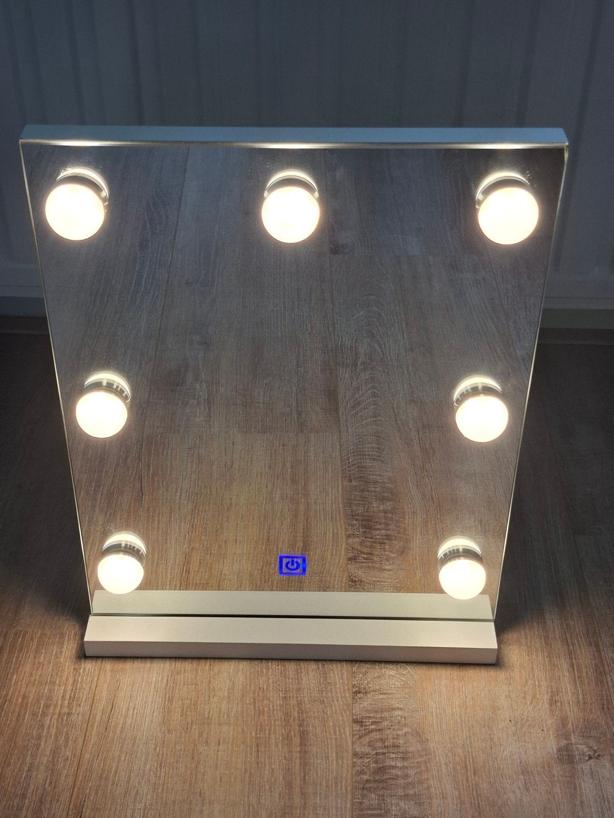 Beauty spiegel met verlichting kwantum, Huis en Inrichting, Ophalen, Minder dan 50 cm, Zo goed als nieuw, Minder dan 100 cm