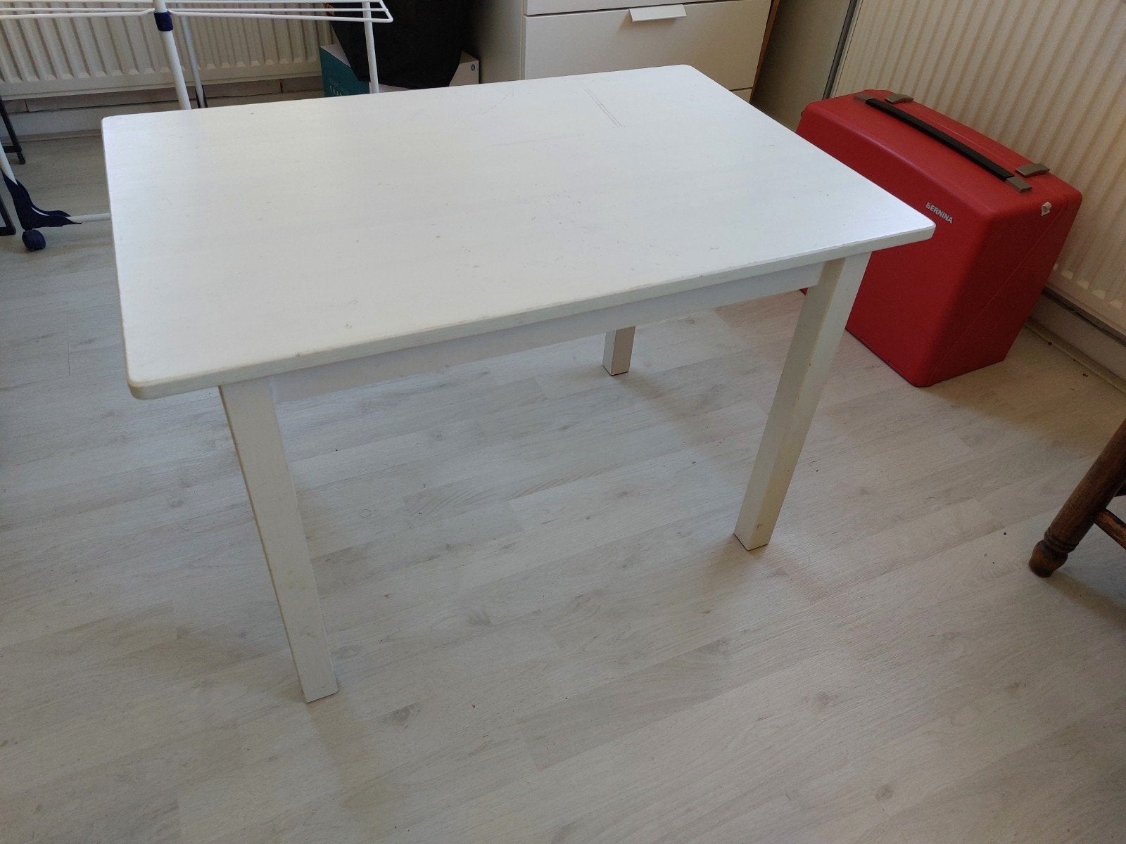 sundvik tafeltje wit witte kindertafel knutseltafel, Ophalen, Gebruikt, Tafel(s)